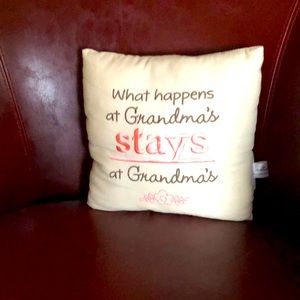 🎁Pretty Hallmark Pillow